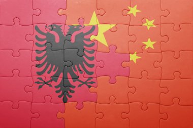 Arnavutluk ve Çin Ulusal bayrak ile bulmaca