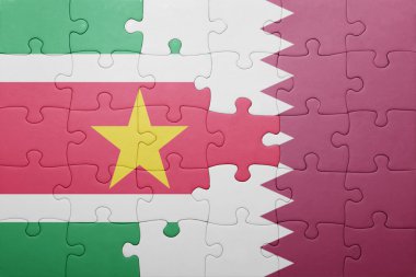 Surinam ve Katar ulusal bayrak ile bulmaca