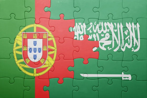 Головоломка с национальным флагом Саудовской Аравии и Португалии — стоковое фото