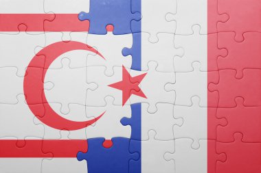 Kuzey Kıbrıs ve Fransa ulusal bayrak ile bulmaca