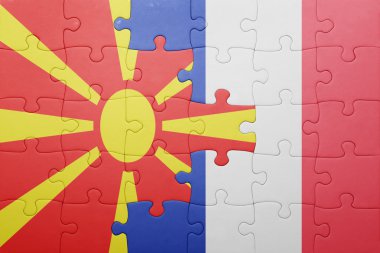Makedonya ve Fransa ulusal bayrak ile bulmaca