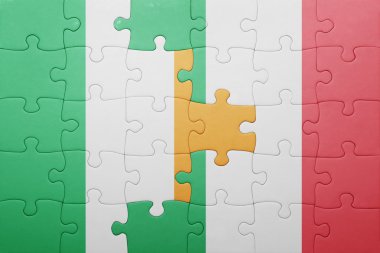 İtalya ve İrlanda ulusal bayrak ile bulmaca