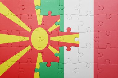 bayrağı İtalya ve Makedonya ile bulmaca