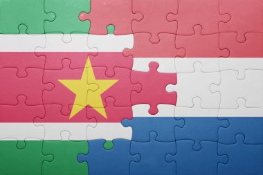 Hollanda ve Surinam ulusal bayrak ile bulmaca