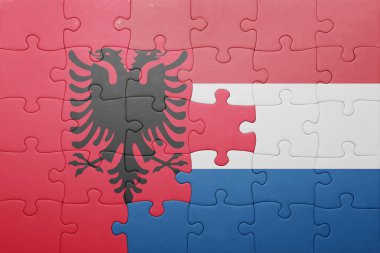 Hollanda ve Arnavutluk ulusal bayrak ile bulmaca