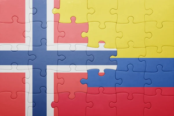 Puzzle con la bandiera nazionale di colombia e norway — Foto Stock