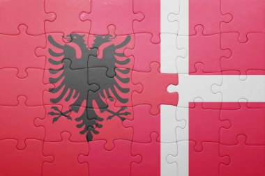 Arnavutluk ve Danimarka ulusal bayrak ile bulmaca