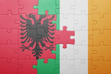İrlanda ve Arnavutluk ulusal bayrak ile bulmaca