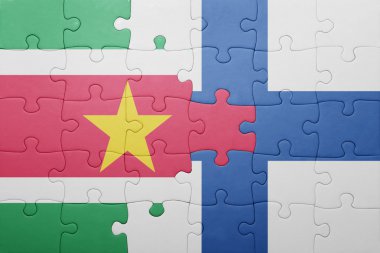 Surinam ve Finlandiya ulusal bayrak ile bulmaca