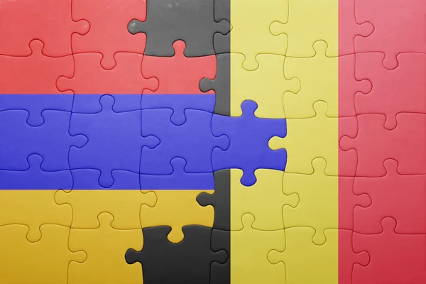 Puzzel met de nationale vlag van Armenië en België — Stockfoto