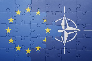 Avrupa Birliği ve nato ulusal bayrak ile bulmaca