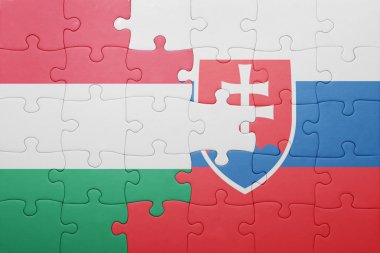Macaristan ve Slovakya ulusal bayrak ile bulmaca