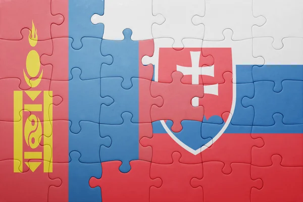 Puzzle mit der Nationalflagge der Slowakei und der Mongolei — Stockfoto