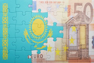 Kazakistan ve euro banknot ulusal bayrak ile bulmaca