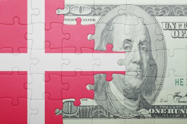 Danimarka ve Doları banknot ulusal bayrak ile bulmaca