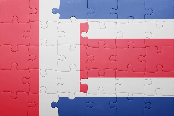 Puzzle avec le drapeau national de la Costa Rica et du Pérou — Photo