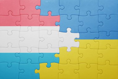 Ukrayna ve Lüksemburg ulusal bayrak ile bulmaca