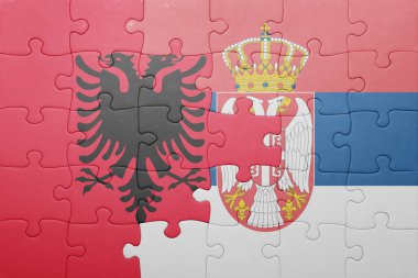 Arnavutluk ve Sırbistan ulusal bayrak ile bulmaca. kavramı