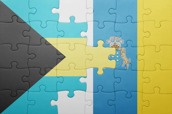 Puzzle avec le drapeau national des îles Canaries et des bahamas — Photo