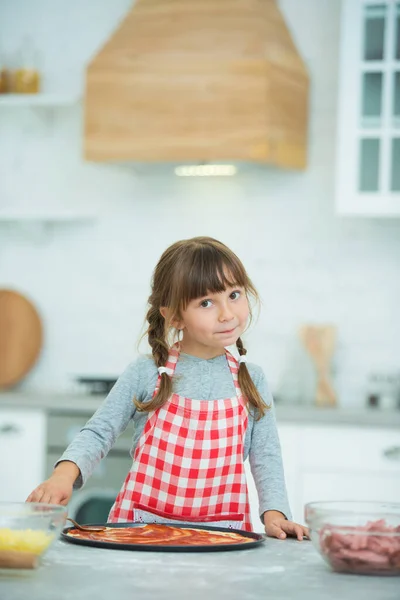 Funny Little Girl Pigtails Checkered Apron Prepares Pizza Her Own — Stock Photo, Image