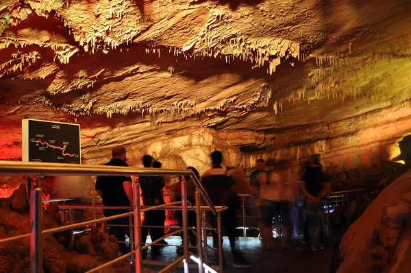 Excursión en la cueva Sataplia — Foto de Stock