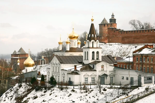 Φθινοπωρινή θέα εκκλησία του Ηλία του Προφήτη στο Νίζνι Novogorod — Φωτογραφία Αρχείου