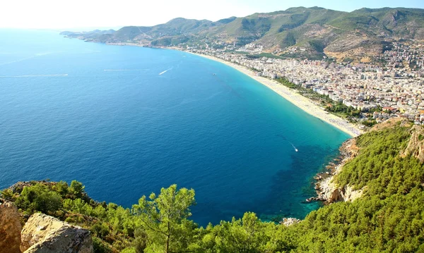 Côtes et plage de la ville à Alanya Turquie — Photo