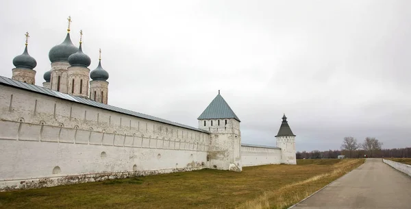 Muro Fortezza Chiesa Ortodossa Del Monastero Makaryevsky Nel Villaggio Makaryevo — Foto Stock