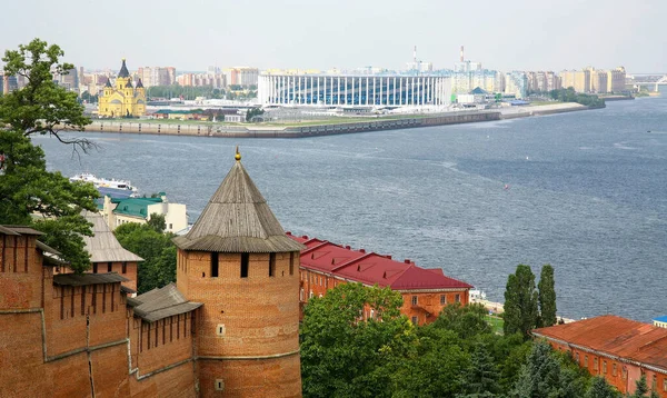 Toren Muur Van Het Nizjni Novgorod Kremlin Uitzicht Samenvloeiing Van — Stockfoto