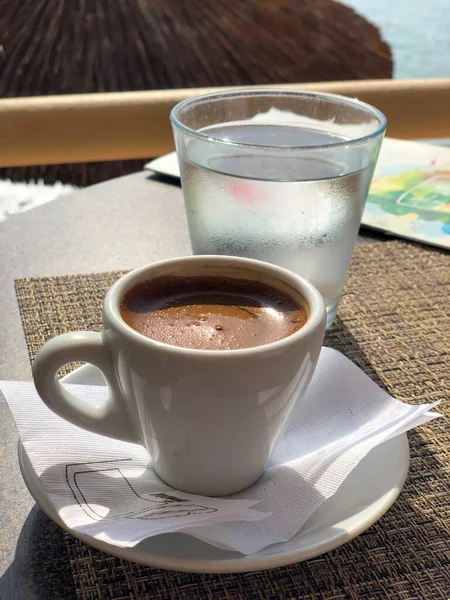 Yunanistan Girit Adasında Bir Fincan Oryantal Kahve — Stok fotoğraf