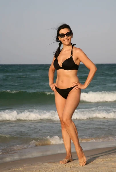 Brunette Girl Tan Evening Sun Beach Mediterranean Sea Sousse Tunisia — Stock Photo, Image