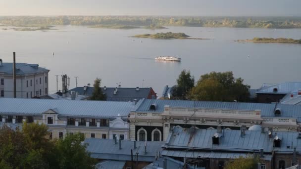 Niżny Nowogród Rosja Września 2021 Widok Nabrzeża Fedorowskiego Turystyczny Statek — Wideo stockowe