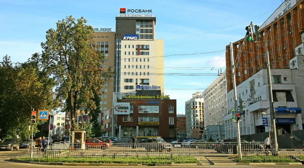 Nuevo centro de negocios moderno en la calle Gorky Nizhny Novgorod — Foto de Stock