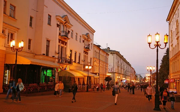 Herfst Bolsjaja pokrovskaya straat in Nizjni novgorod Stockfoto