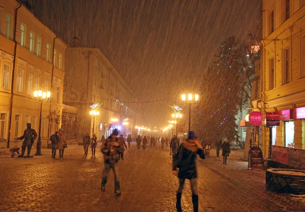 Karácsonyi snow storm a utcai Bolshaya Porkrovskaya Nyizsnyij Novg Stock Fotó
