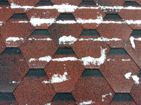 Bardeaux de toit avec neige — Photo