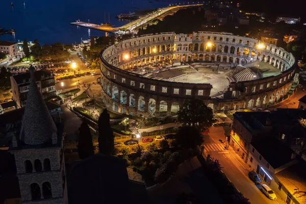 Uma Vista Aérea Aphitheatre Pula Pela Noite Ístria Croácia — Fotografia de Stock