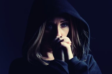 dua eden kadın başlıklı