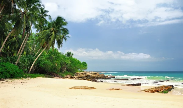 Spiaggia sullo Sri Lanka . — Foto Stock