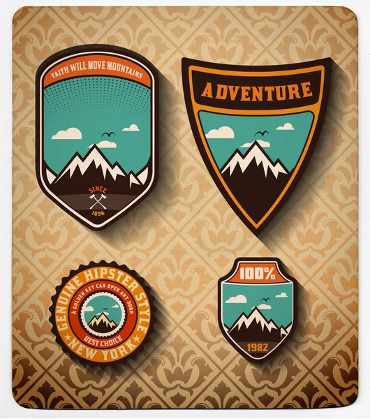 Adventure Badge Set. Alle Artikel in Schichten — Stockvektor