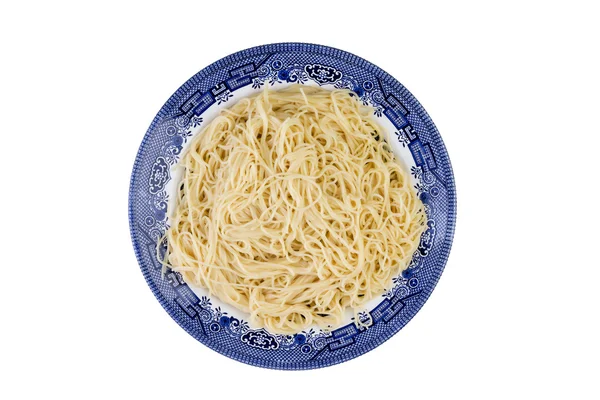 Тарелка из простых приготовленных итальянских спагетти — стоковое фото
