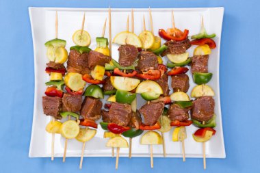Lezzetli et ve sebze kebap Barbekü için