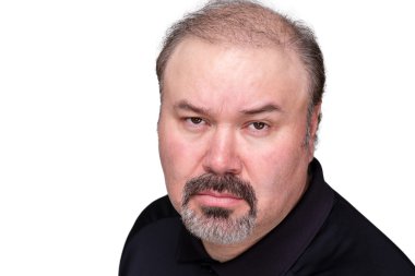 Amansız zorba orta yaşlı adam