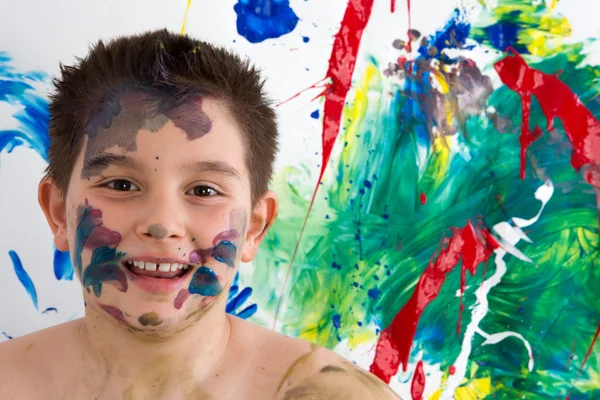 Feliz niño creativo —  Fotos de Stock