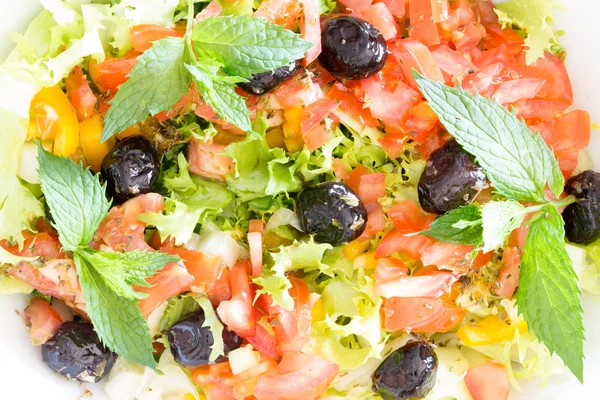 Fresh plain Mediterranean salad with olives — Stock Photo, Image