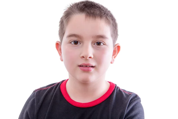 Портрет мальчика с чистым выражением — стоковое фото