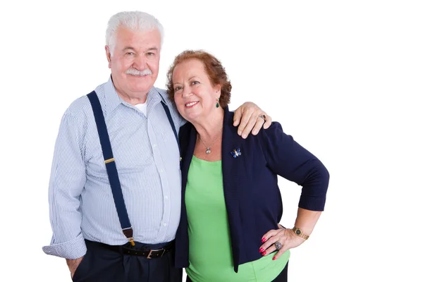 孤立した背景に年配のカップルを笑顔 — ストック写真