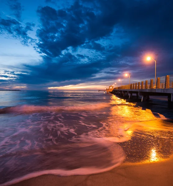 Muelle del Golfo Fort De Soto después del atardecer Tierra Verde, Florida — Foto de Stock