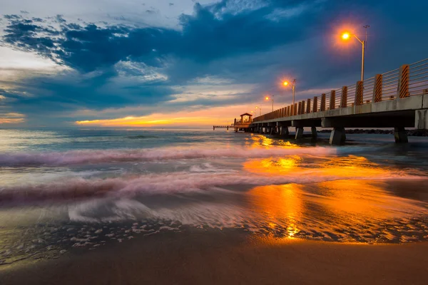 Fort De Soto öböl Pier után naplemente Tierra Verde, Florida — Stock Fotó