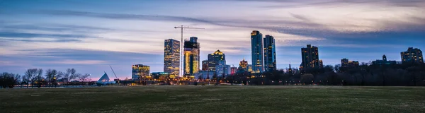 Milwaukee Wisconsin después del atardecer — Foto de Stock